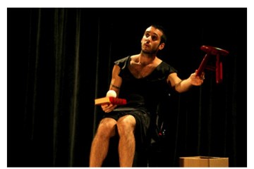 Giocoleria, Juggling, Emiliano Sanchez Alessi giocoleria-stage-emiliano